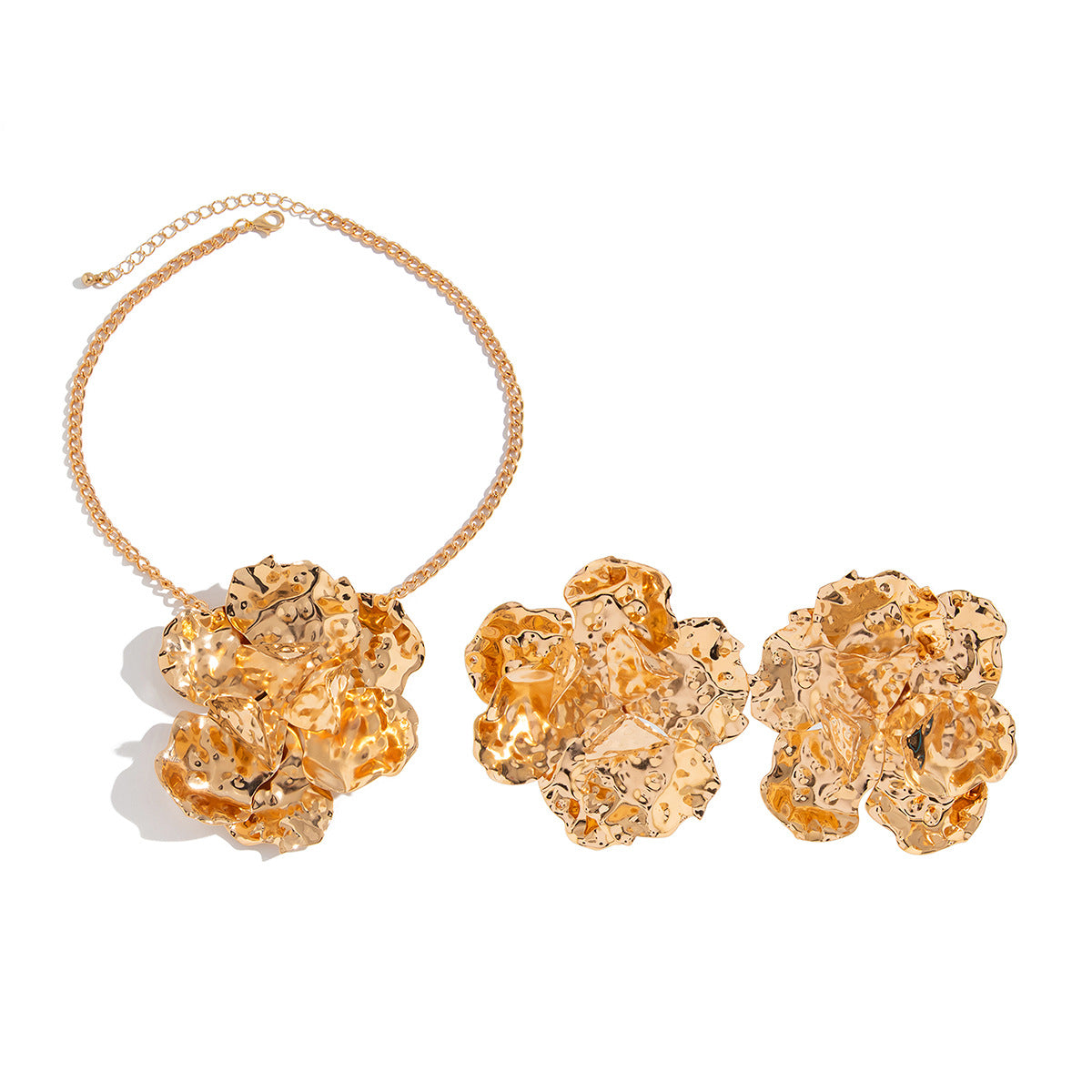 Trendy Hot-Selling Fashion in Europe and America ins Liquid Metal Wrinkled Petal Necklace Unique 3D Large Flower Collarbone Necklace